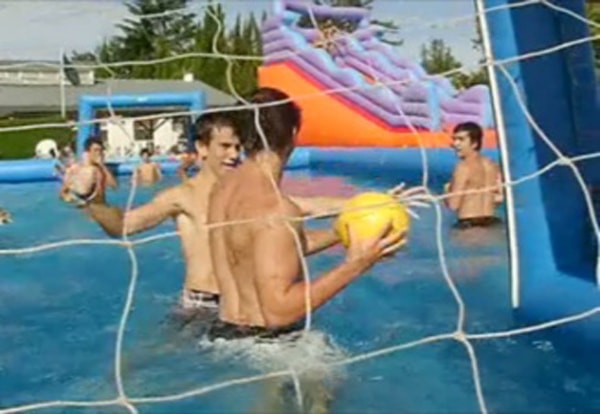alquiler de inflables acuaticos waterpolo