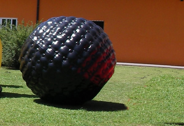 alquiler de inflables ninos adultos pelota doble negra zorbing zorb